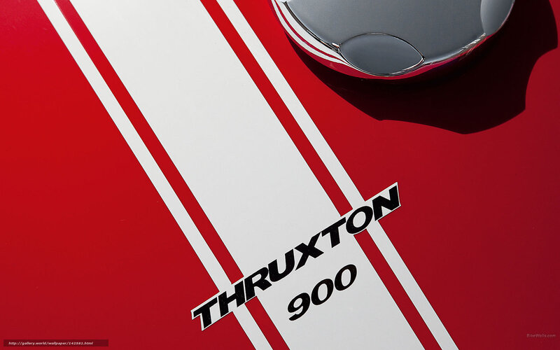Thruxtan 900 motorcycle