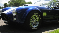 AC cobra Ford Shelby