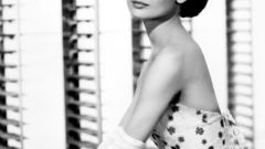 Actress Audrey Hepburn grayscale