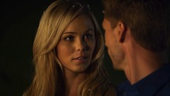 Actress blondes Laura Vandervoort