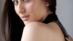 Actress bollywood naked back indian girls Kareena Kapoor