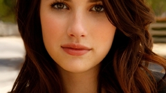 Actress emma roberts