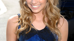 Actress emma roberts