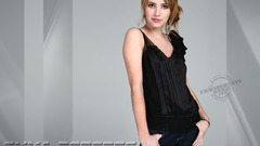 Actress emma roberts