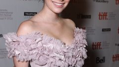 Actress emma roberts