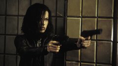 Actress fight Kate Beckinsale