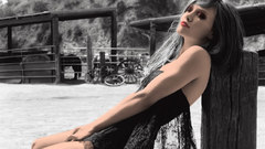 Actress Hilary Duff singers