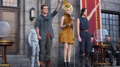 Actress josh hutcherson jennifer lawrence the hunger games 