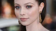 Actress michelle trachtenberg