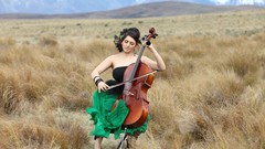 Actress models Hansika Motwani