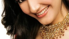 Actress models indian girls Bollywood actress Ragini Khanna