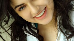 Actress models indian girls Hansika Motwani