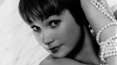Actress short hair grayscale