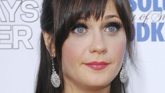 Actress zooey deschanel
