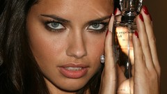 Adriana lima
