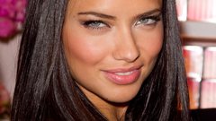 Adriana lima