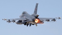 Aircraft airplanes f-16 fighting falcon