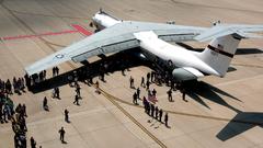 Aircraft cargo aircrafts