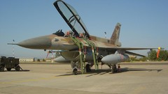 Aircraft f-16 fighting falcon