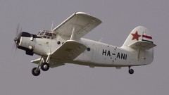 Aircraft flying skyscapes