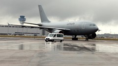 Aircraft military aviation Tankers air force airports German 