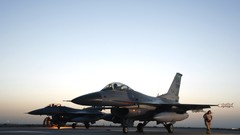 Aircraft military f-16 fighting falcon