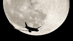 Aircraft moon