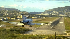 Aircraft runway airliners landing