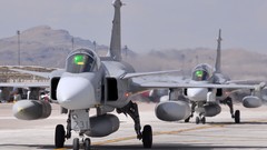 Aircraft Taxi military bomber flying Saab jets fighter-bomber 