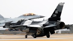 Aircraft War f-16 fighting falcon