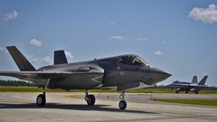 Aircraft wars F-35 Lightning II