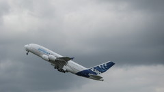 Aircrafts airliners Airbus