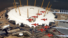 Airplanes red arrows