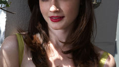 Alexis bledel yellow dress