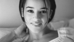 Alizée grayscale monochrome