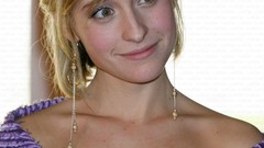Allison Mack earrings