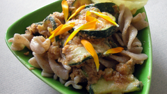 Almond pasta high zucchini