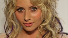 Alyson michalka