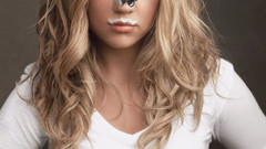 Amanda bynes got milk