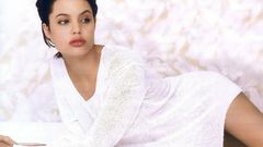 Angelina Jolie