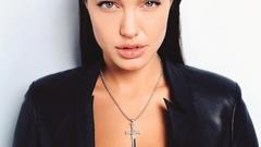Angelina Jolie