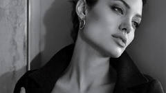 Angelina Jolie grayscale monochrome