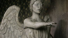 Angels statues Doctor Who