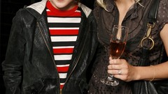 Anna Faris short hair ellen page