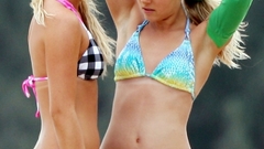 Annasophia robb arms raised