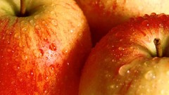 Apples water drops