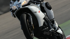 Aprilia 2010 high