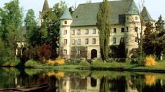 Architecture lakes palace