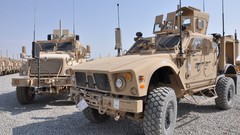 Army cars wheels military Fighting vehicles tanks Iraq NATO 