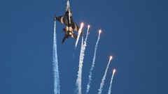 Army Turkey f-16 fighting falcon contrails Turkish Armed Forces 